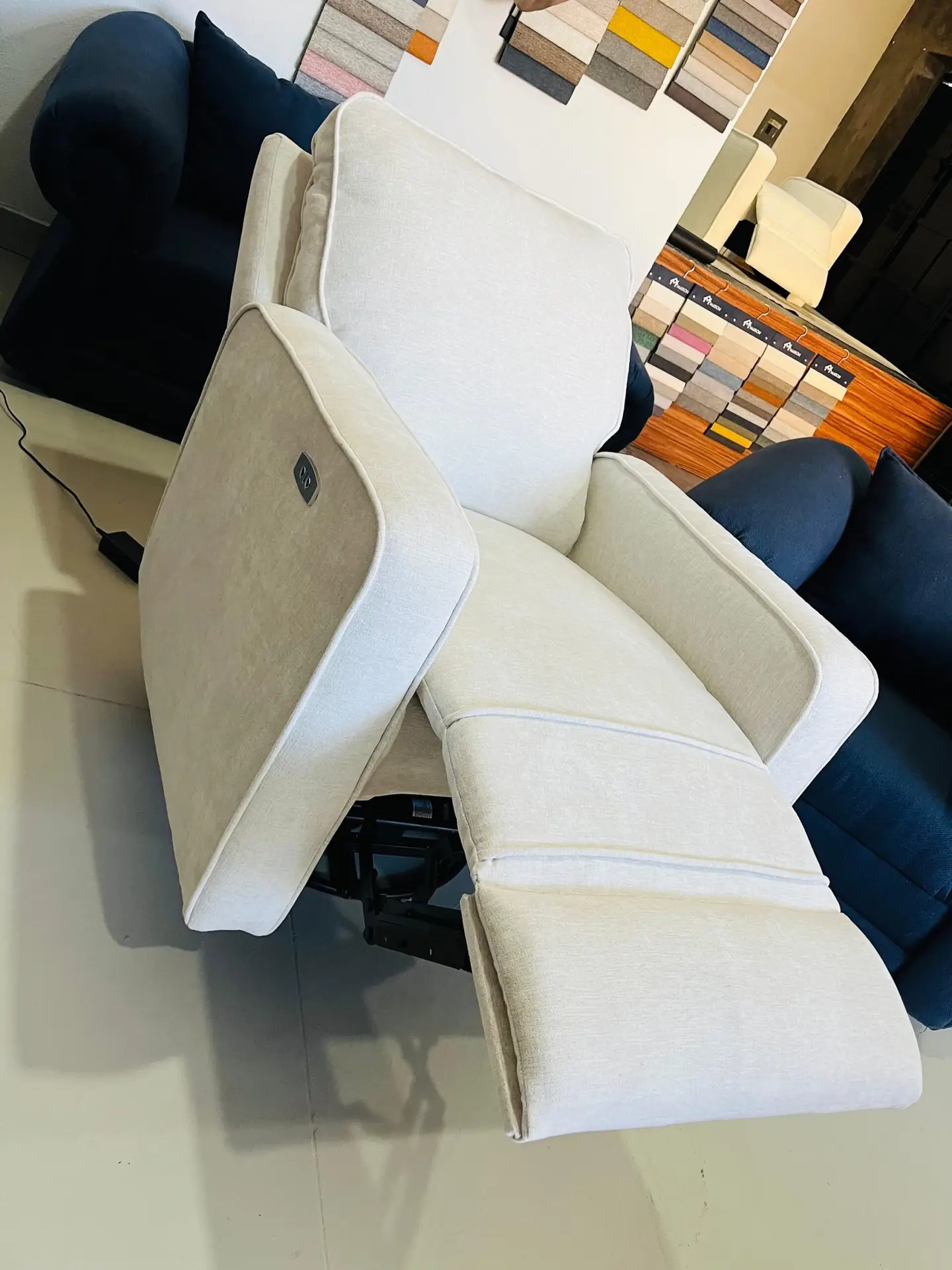 MECEDORA | RECLINABLE ELECTRICO | GIRA 350 - DULCE - Imagen 6