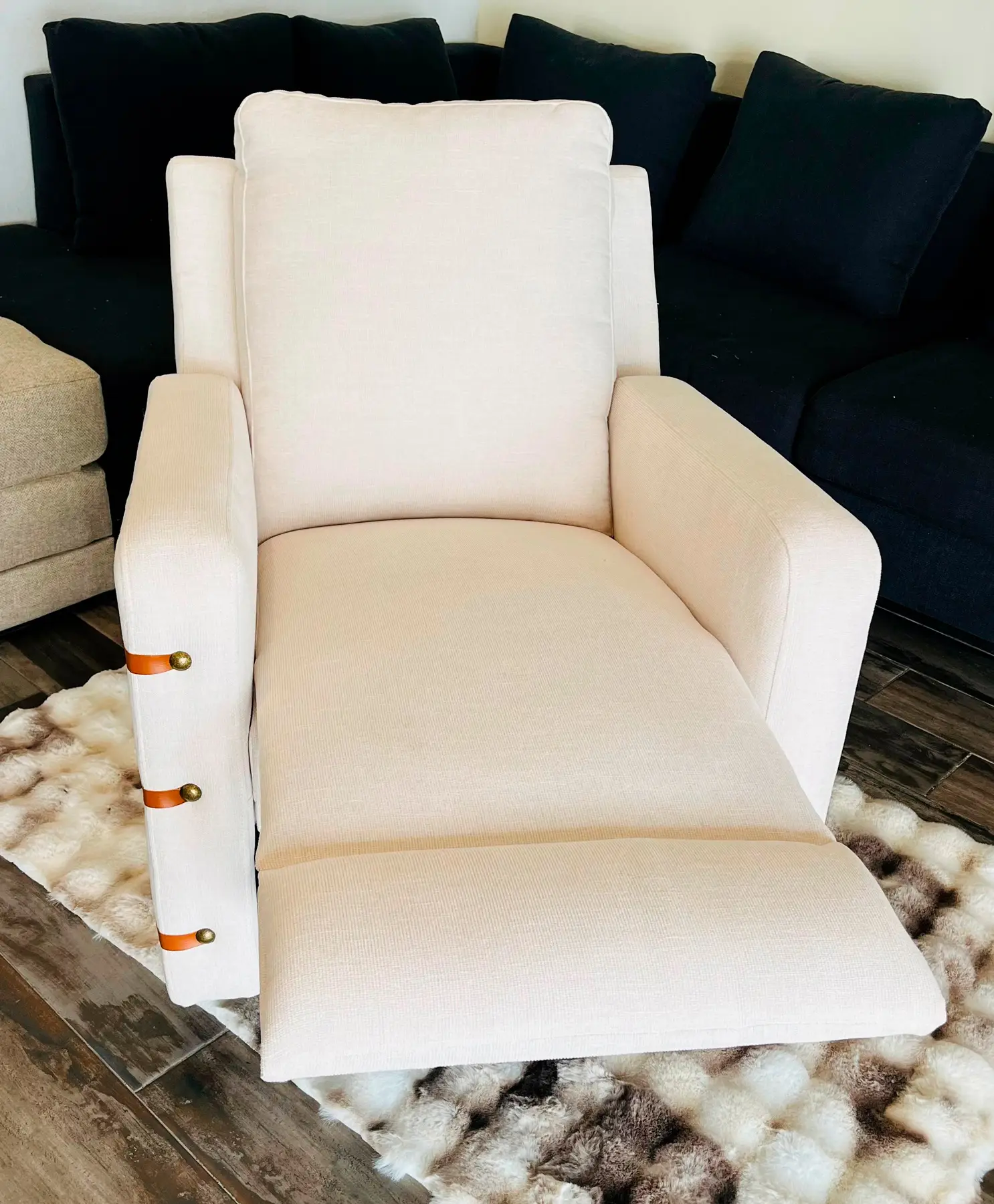 Mecedora REGINA | Reclinable Manual | Gira 360 - Imagen 4